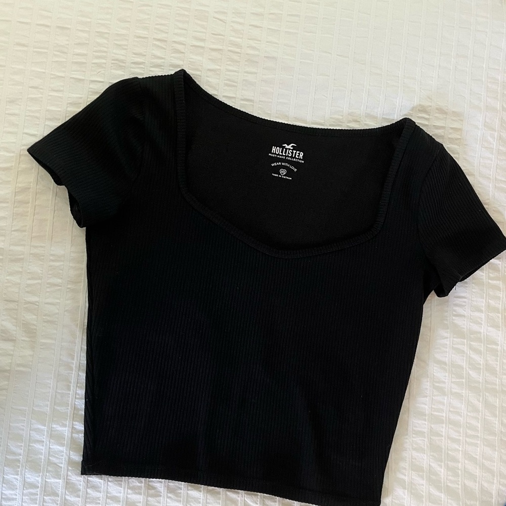 Hollister Black Fitted Crop T-Shirt